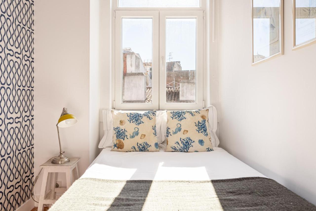 Joivy Chic 2Br Apt In Bairro Alto, 2Mins To Sao Pedro De Alcantara Viewpoint Lisboa Eksteriør billede