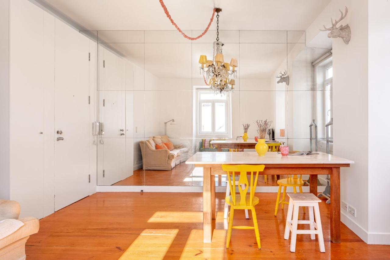 Joivy Chic 2Br Apt In Bairro Alto, 2Mins To Sao Pedro De Alcantara Viewpoint Lisboa Eksteriør billede